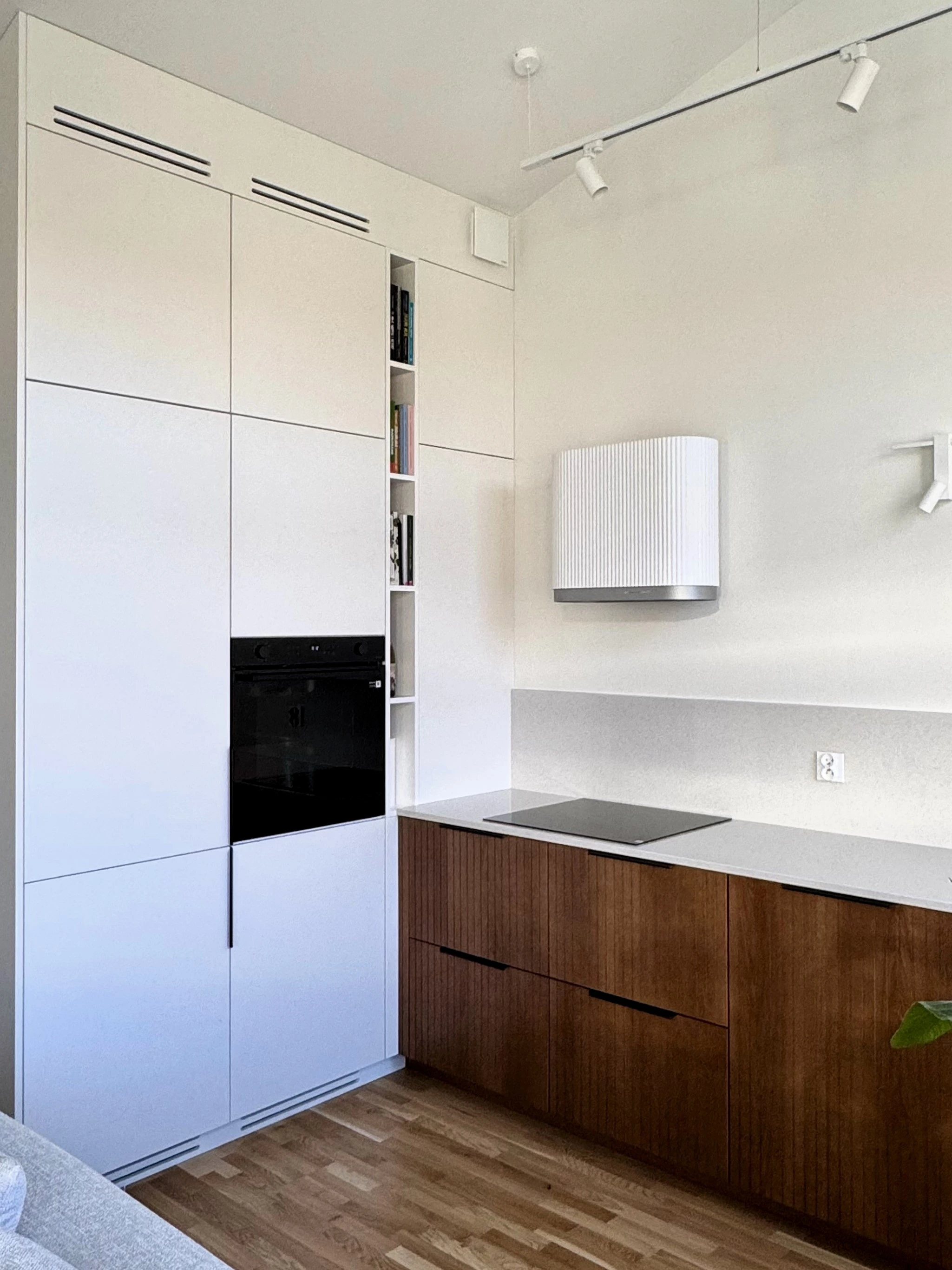 Kuchnia MDF lakier i fornir — widok